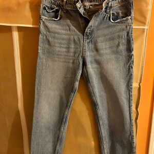 Zara size 8 Women’s jeans